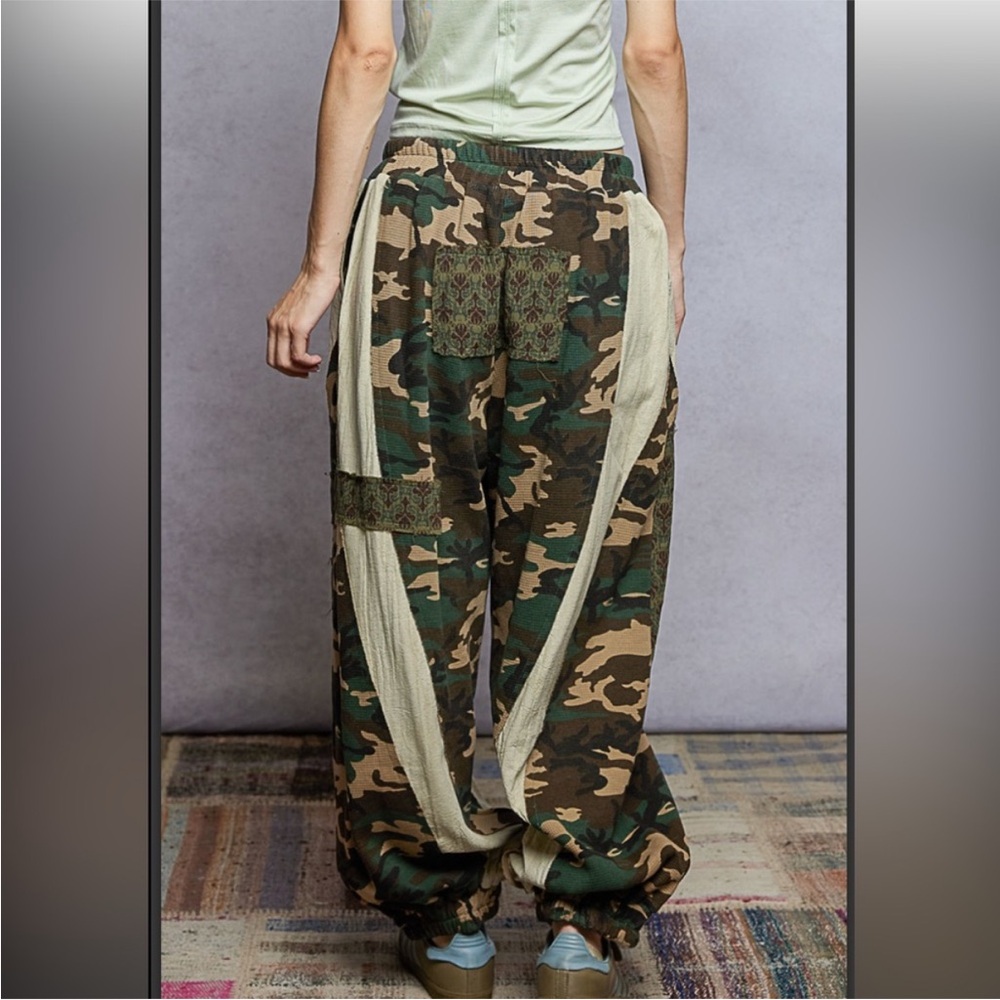 POL Camouflage Patchwork Pants Size Small - Picture 2 of 9